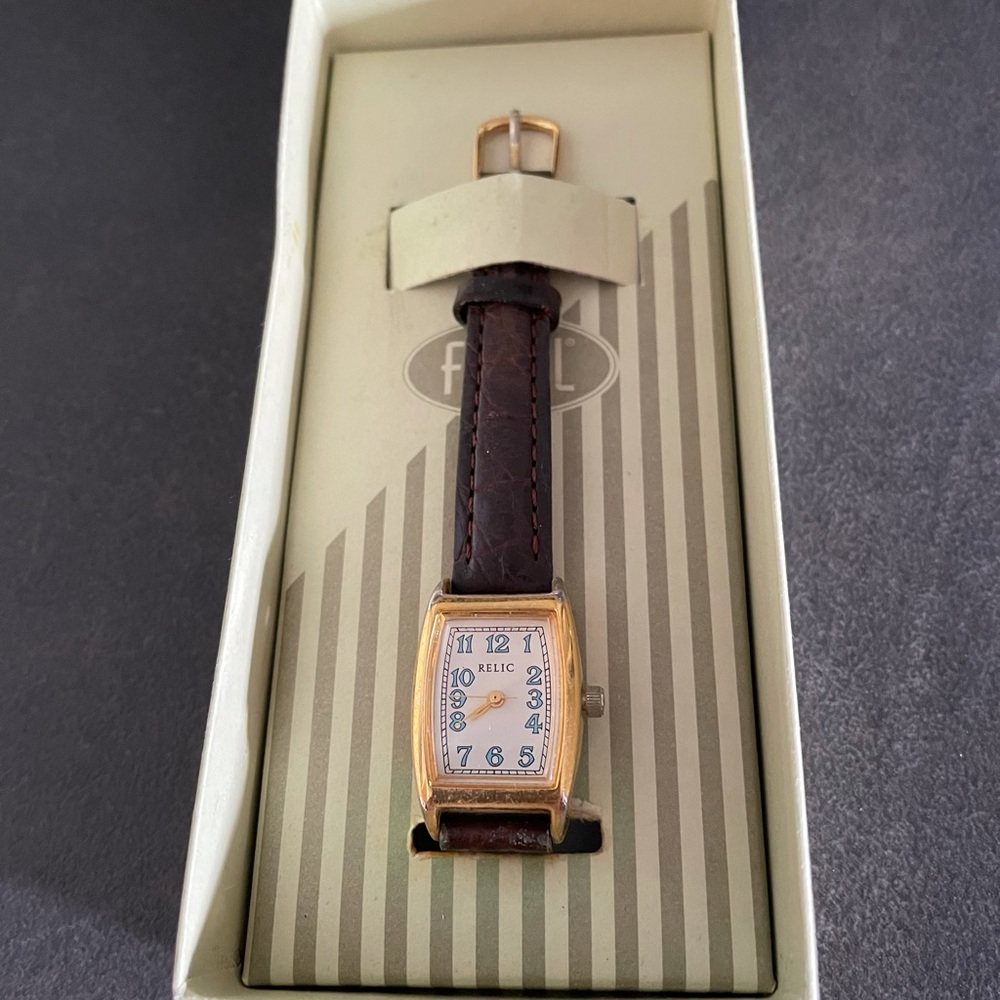 MOVING SALE!
Relic by Fossil Watch